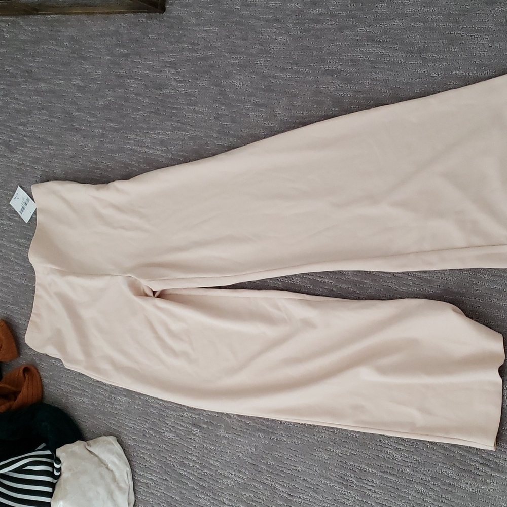Wide leg pants